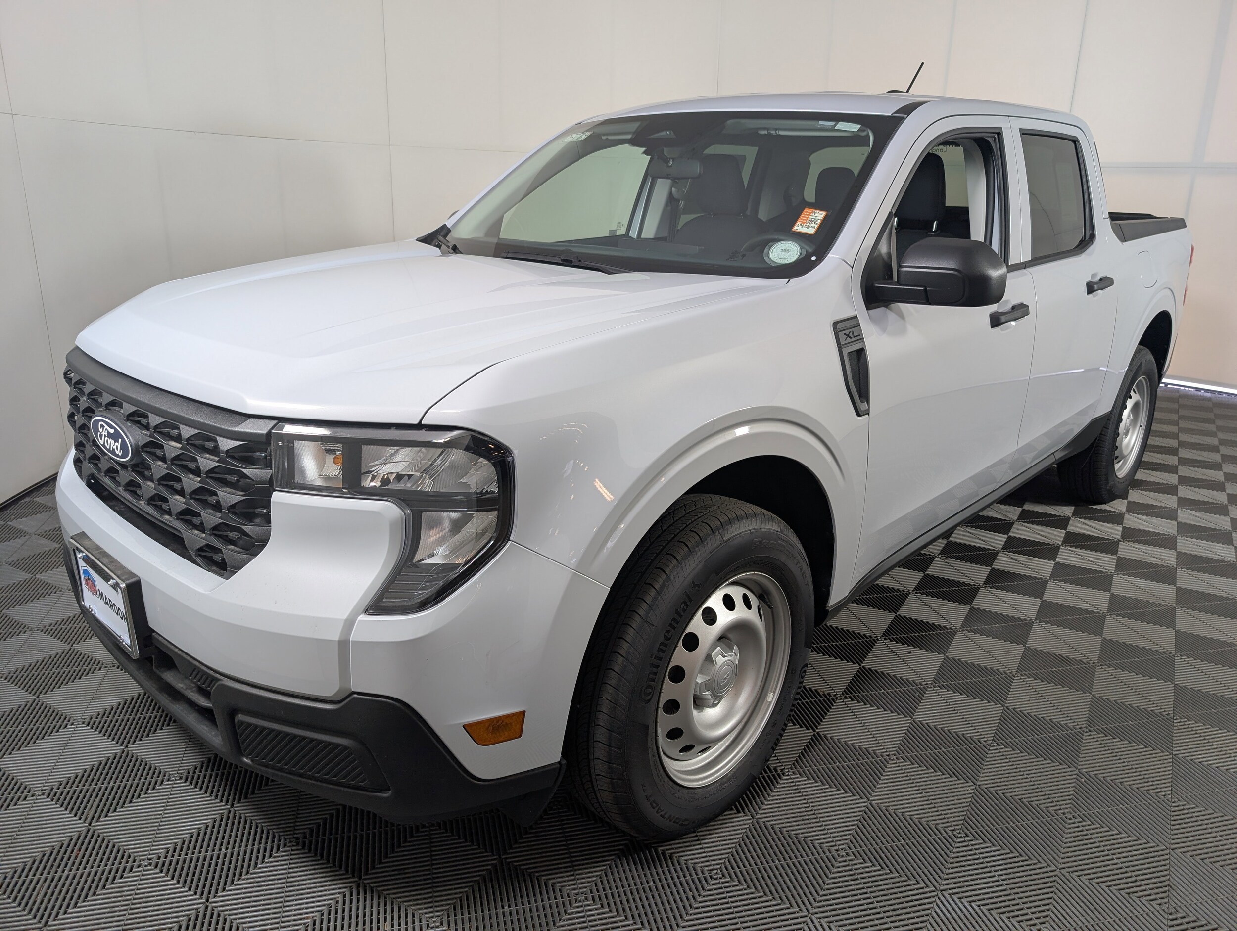 2025 Ford Maverick XL photo 2