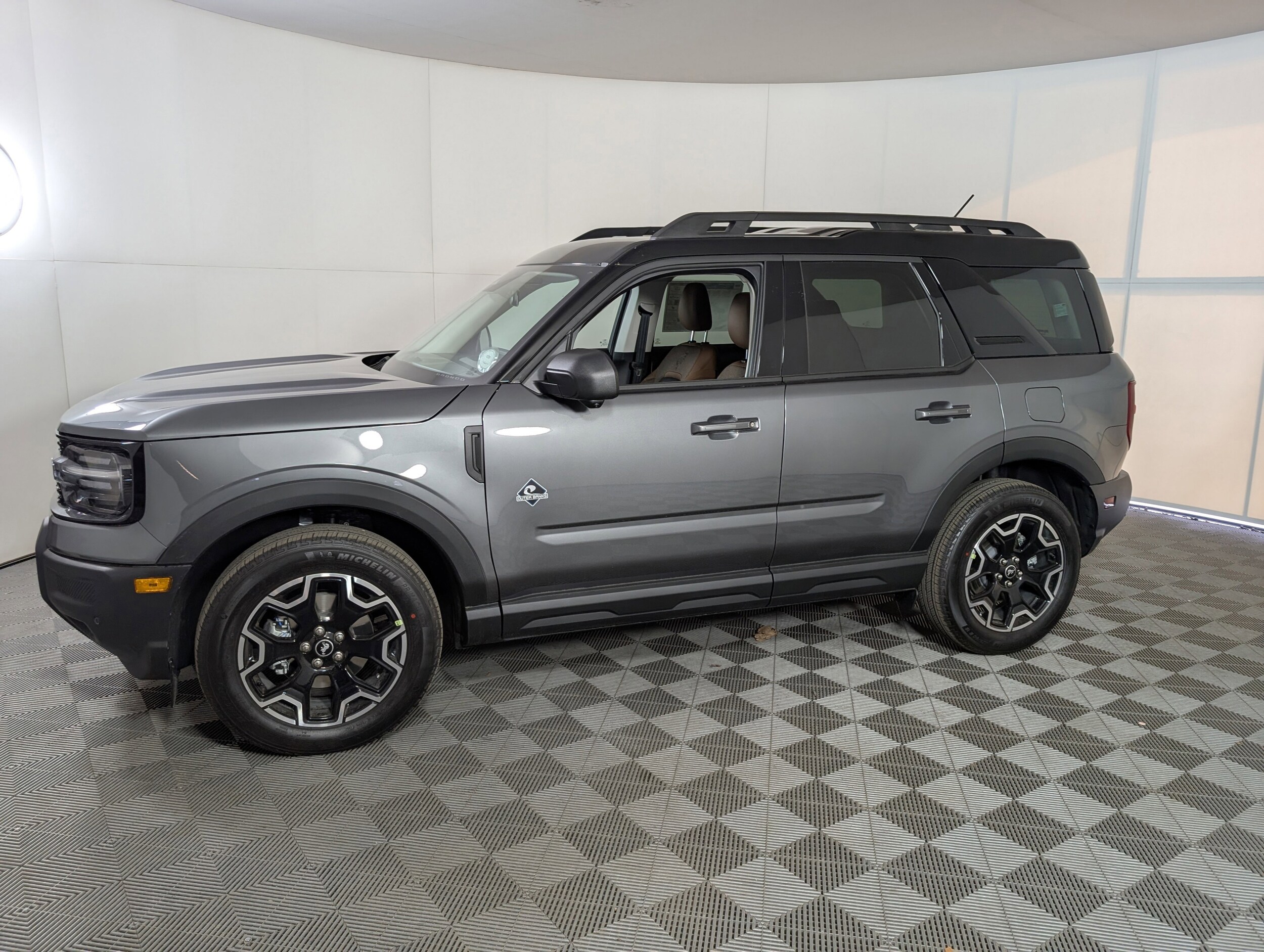2025 Ford Bronco Sport Outer Banks photo 4