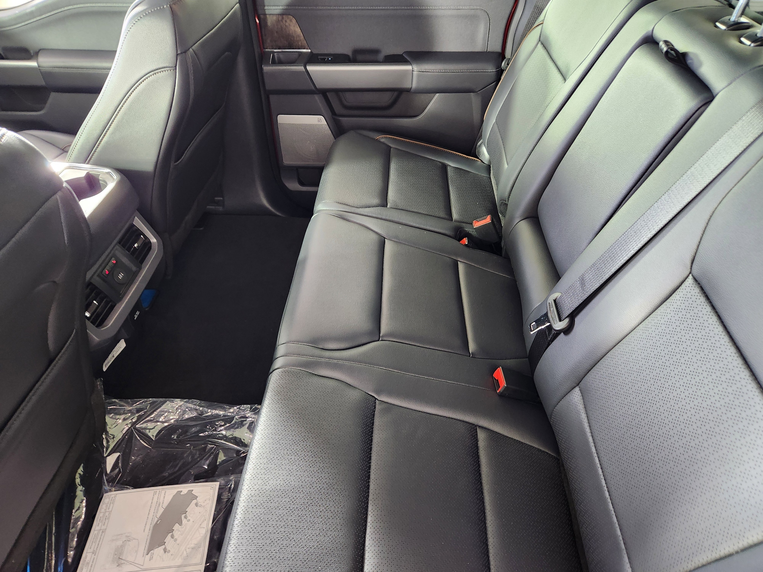 2026 Ford F-350 Super Duty Lariat - Photo 14