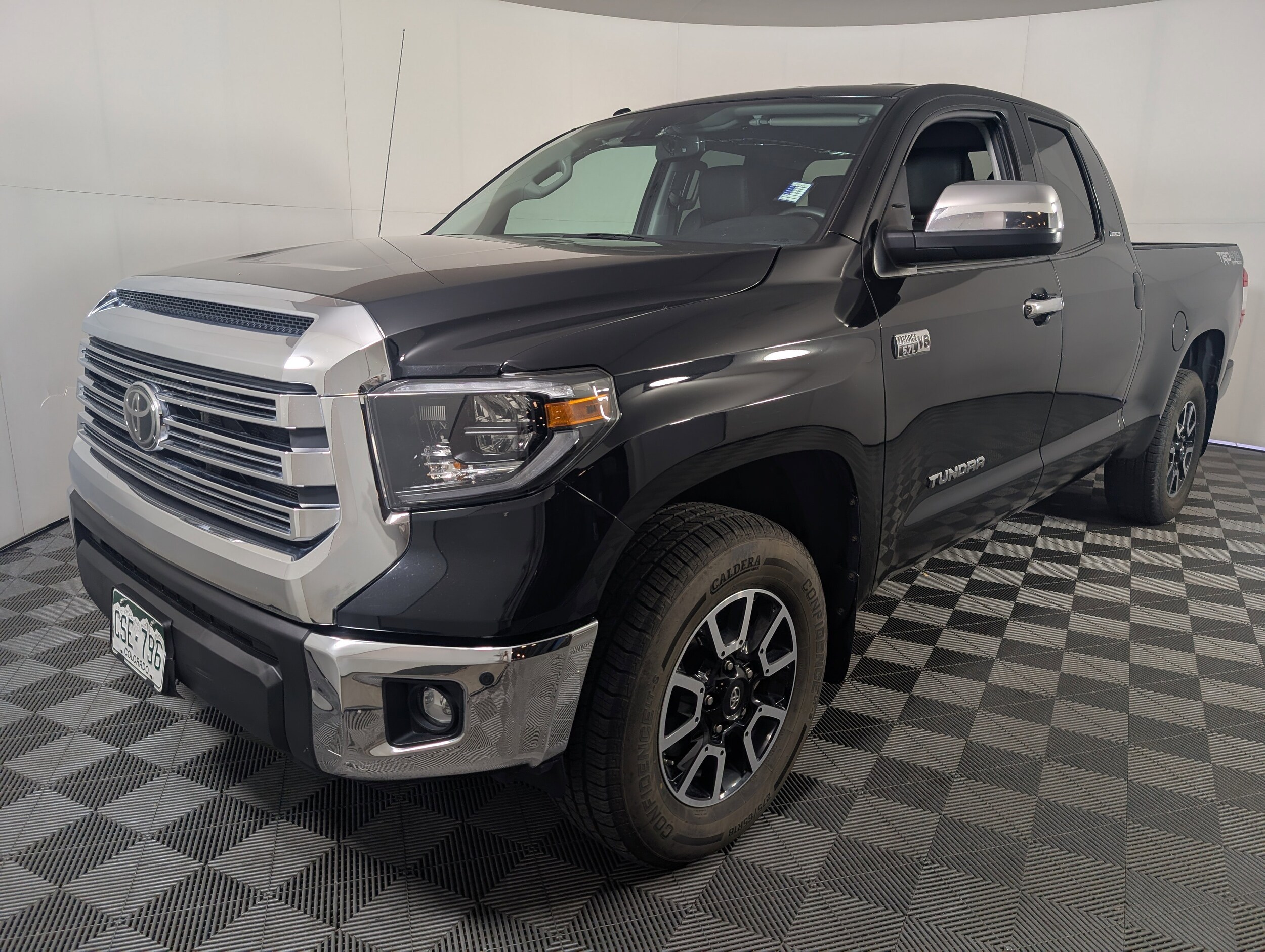 2019 Toyota Tundra Limited Grade photo 3