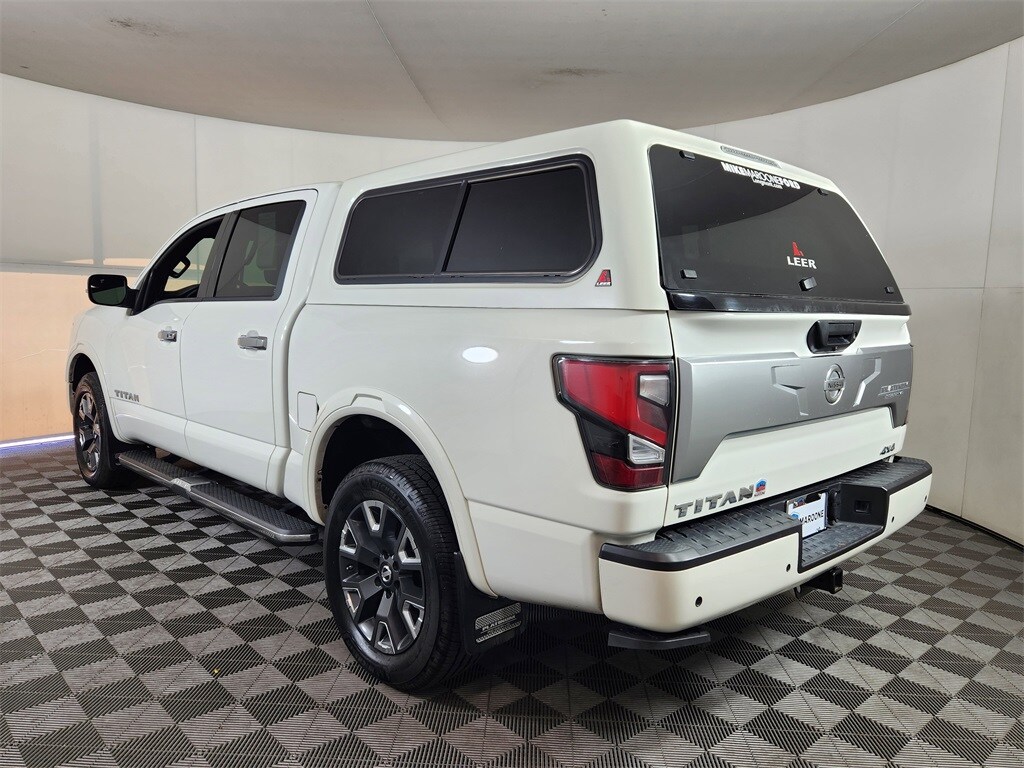 2021 Nissan Titan Platinum Reserve photo 4