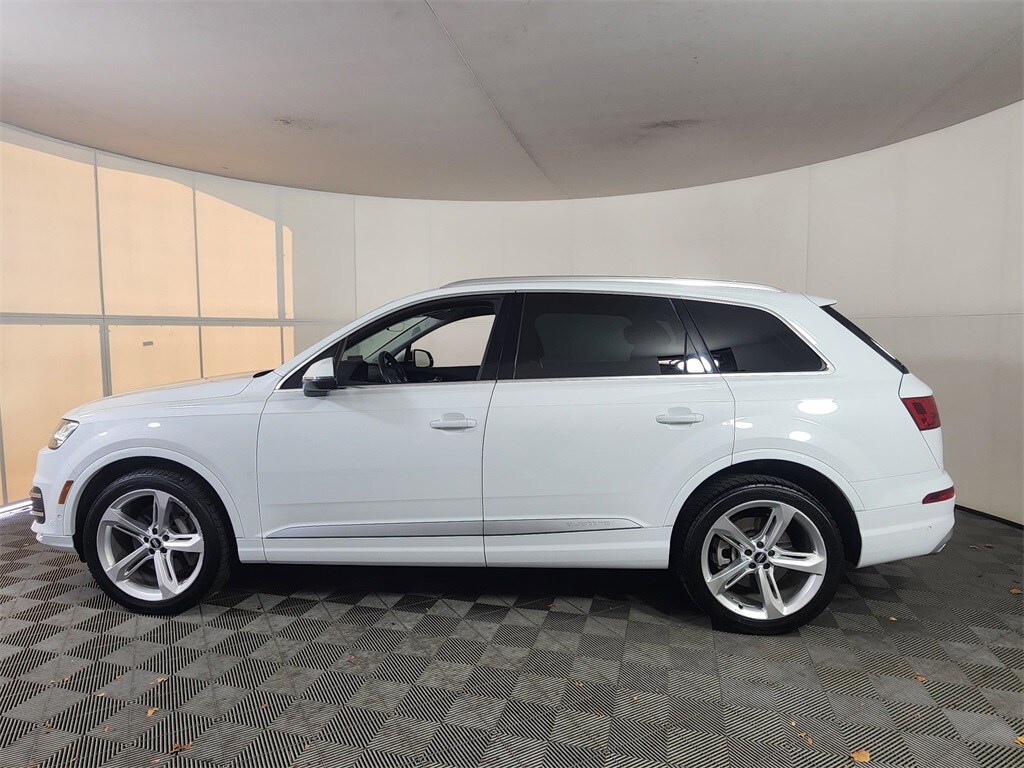2019 Audi Q7 55 Prestige photo 4