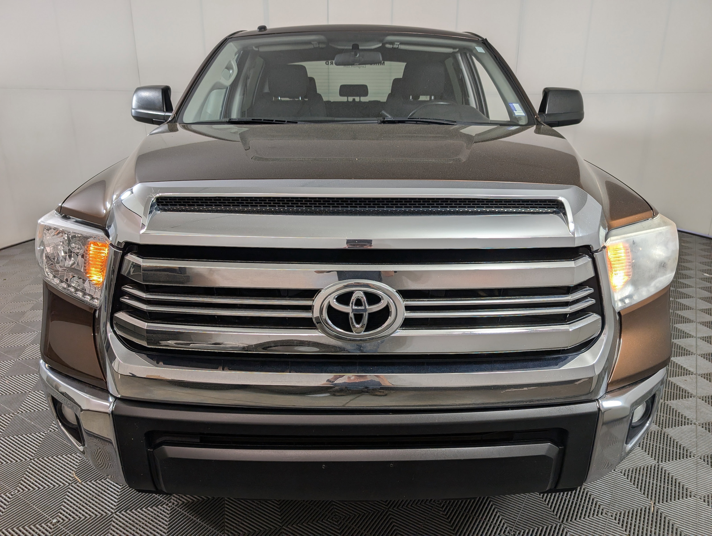 Used 2016 Toyota Tundra SR5 with VIN 5TFDW5F12GX521798 for sale in Longmont, CO