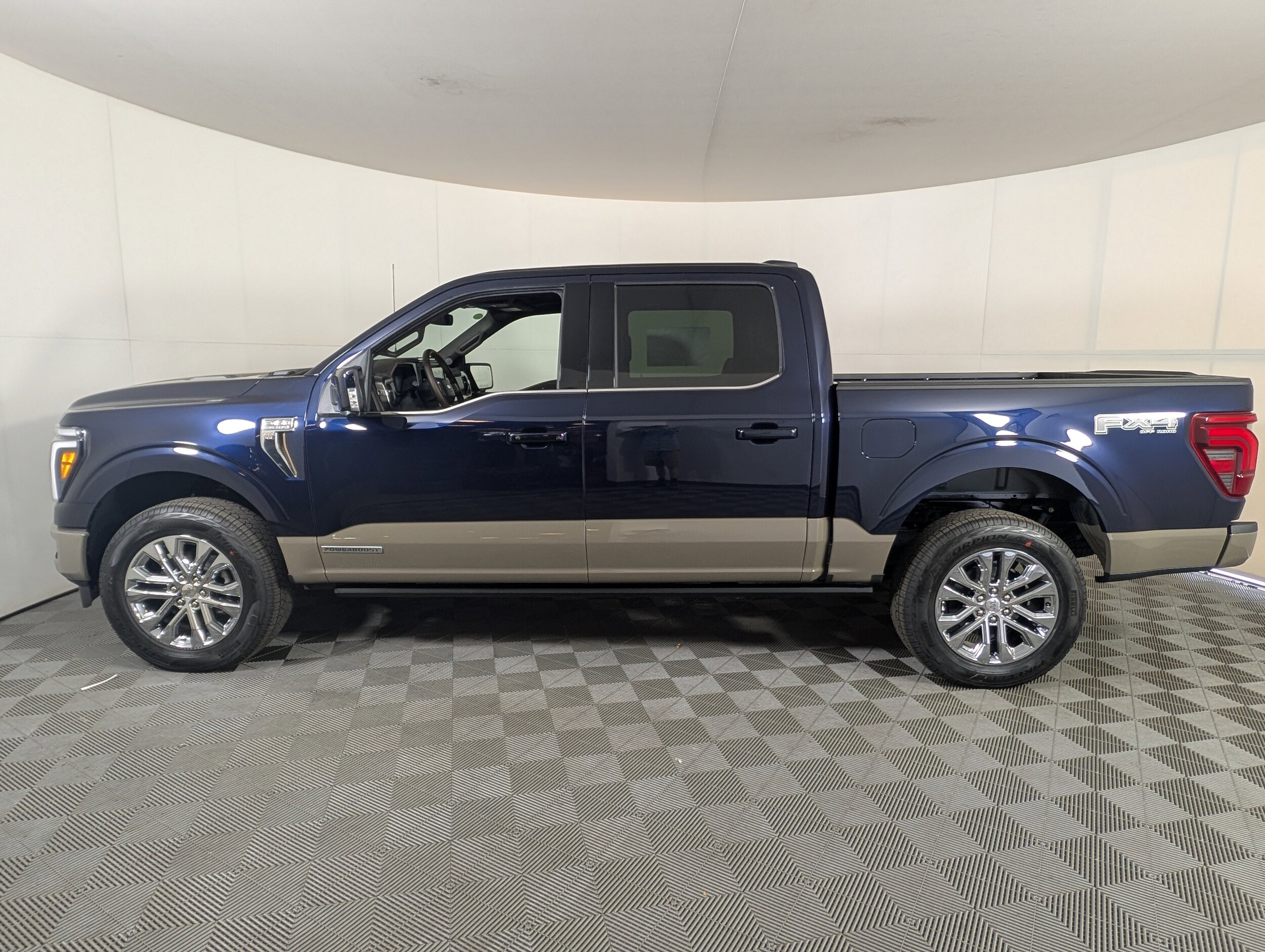 2025 Ford F-150 King Ranch photo 3