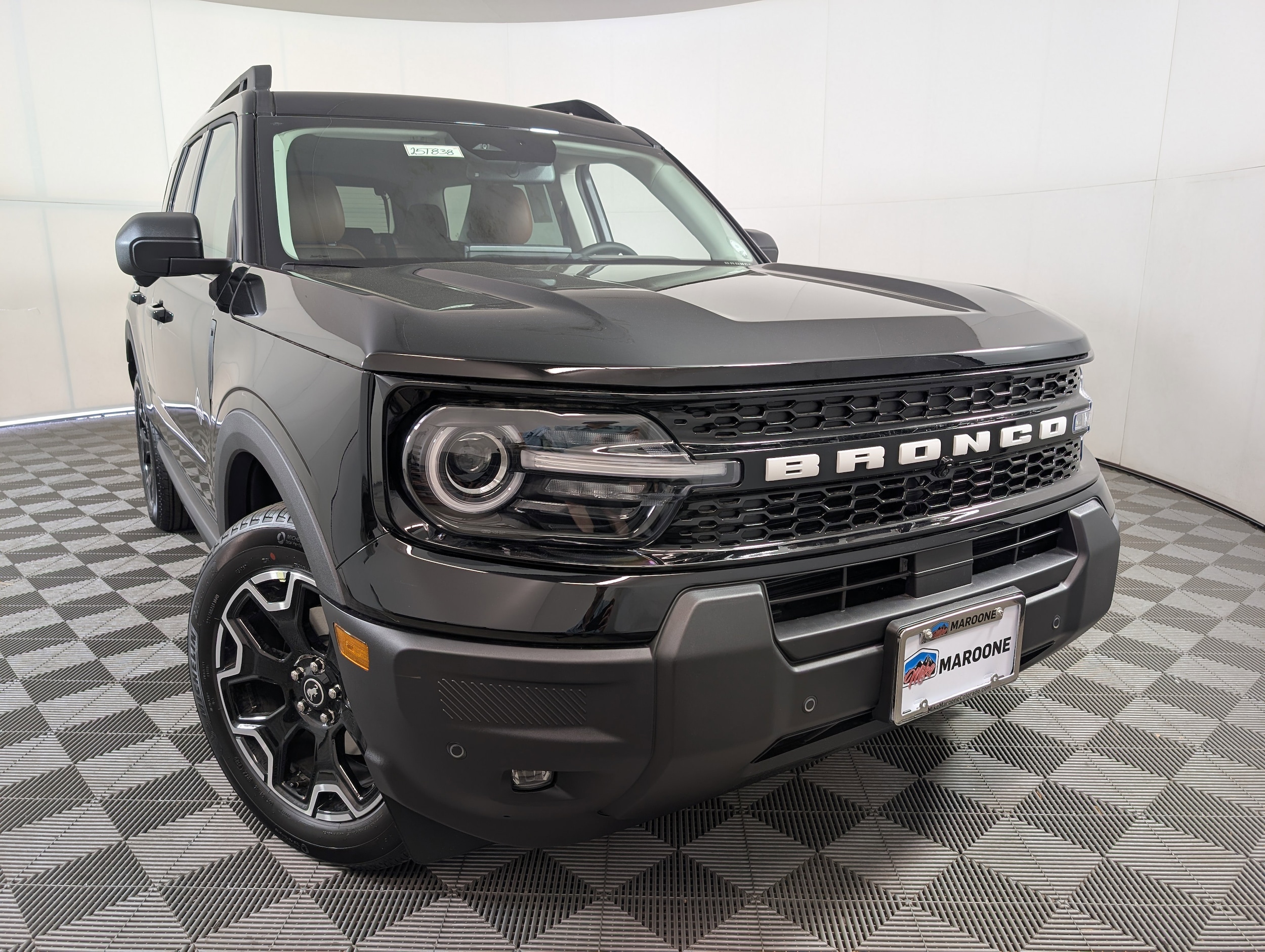2025 Ford Bronco Sport Outer Banks's photo