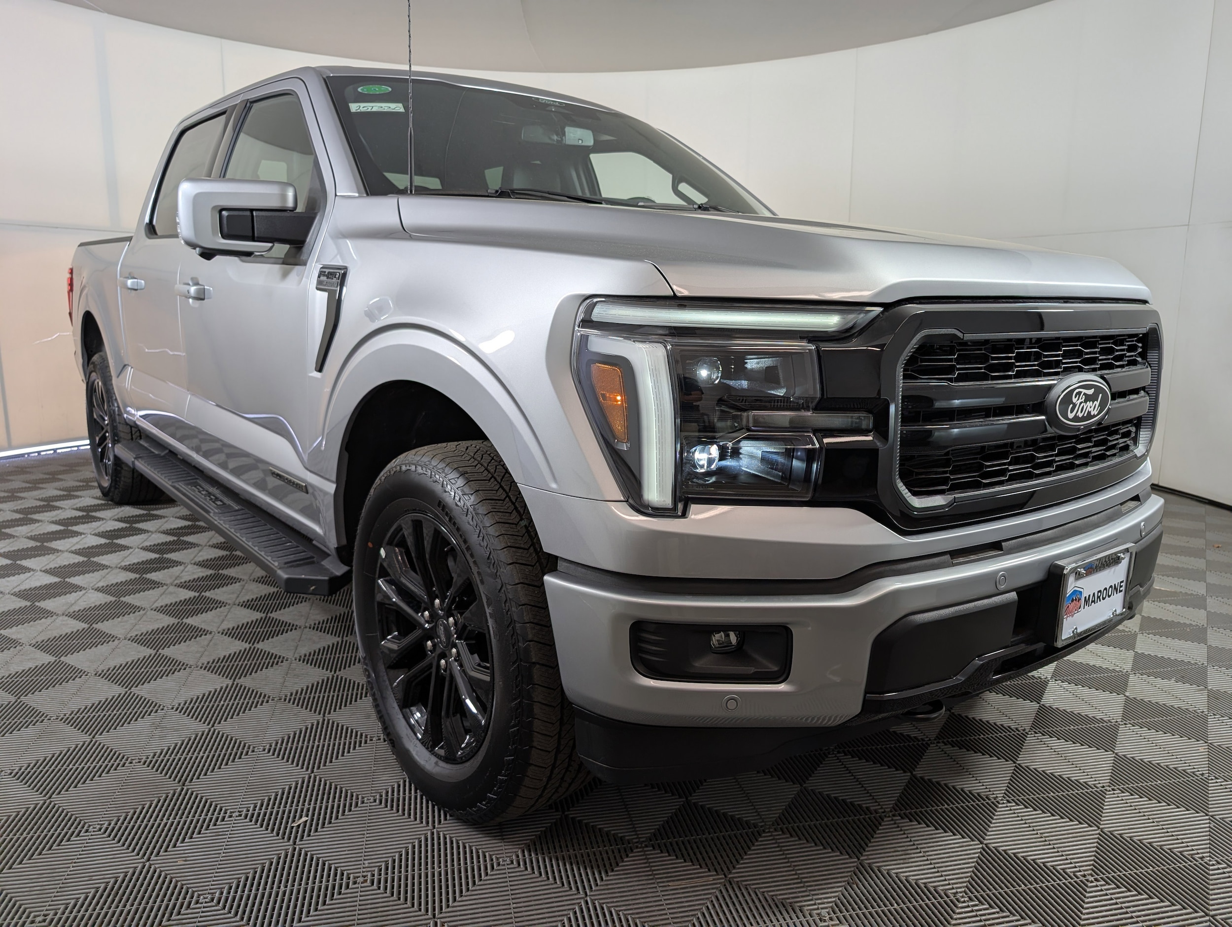 2025 Ford F-150 Lariat's photo