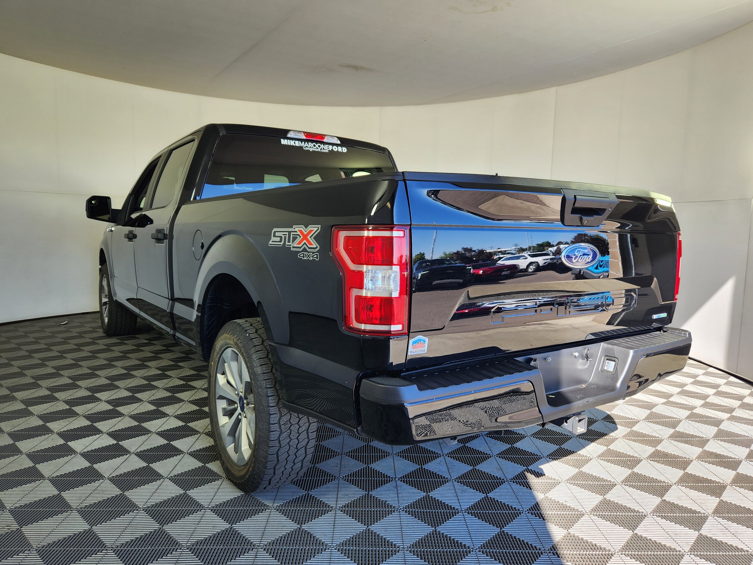 2018 Ford F-150 XL photo 2