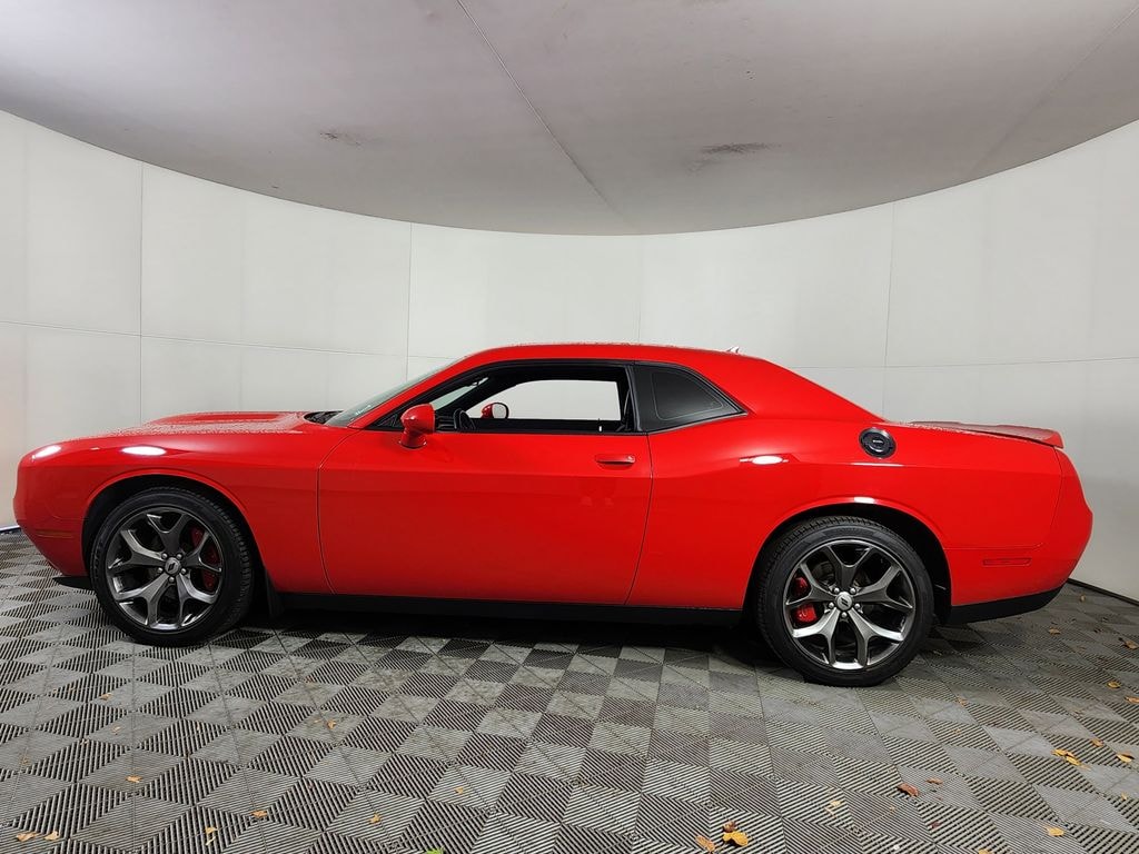 Certified 2017 Dodge Challenger SXT Coupe