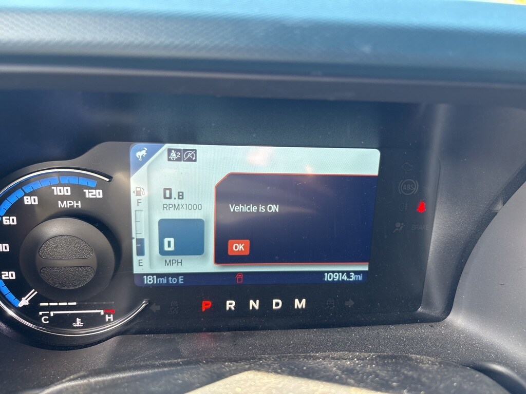 2024 Ford Bronco Outer Banks photo 3