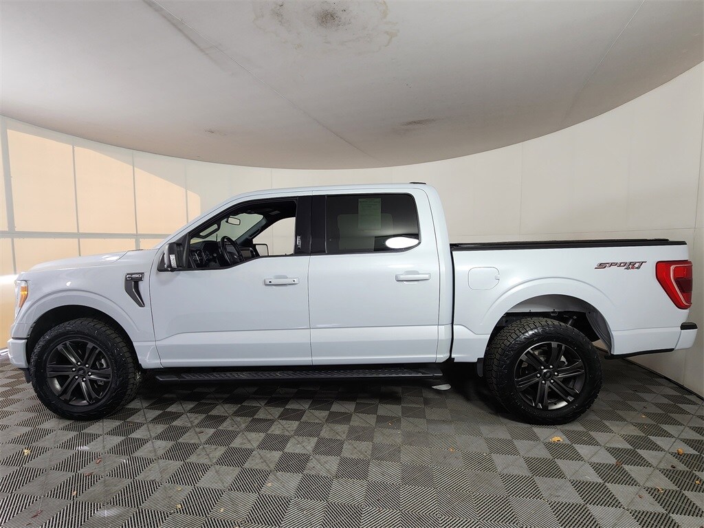 2022 Ford F-150 XLT photo 3