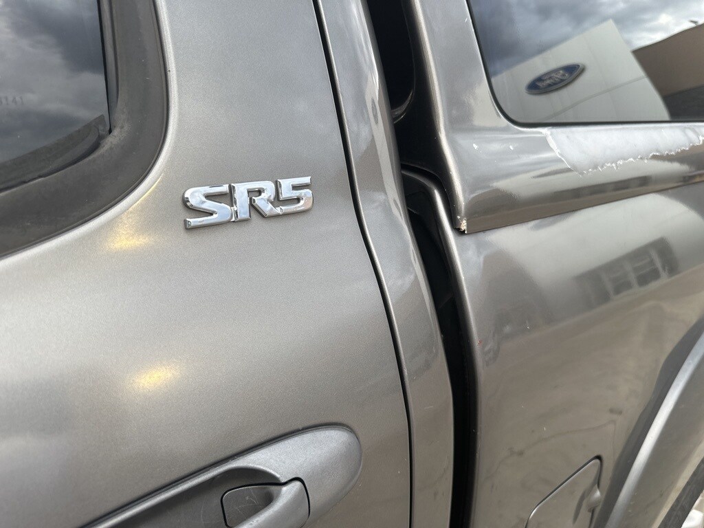 2004 Toyota Tundra SR5 photo 4