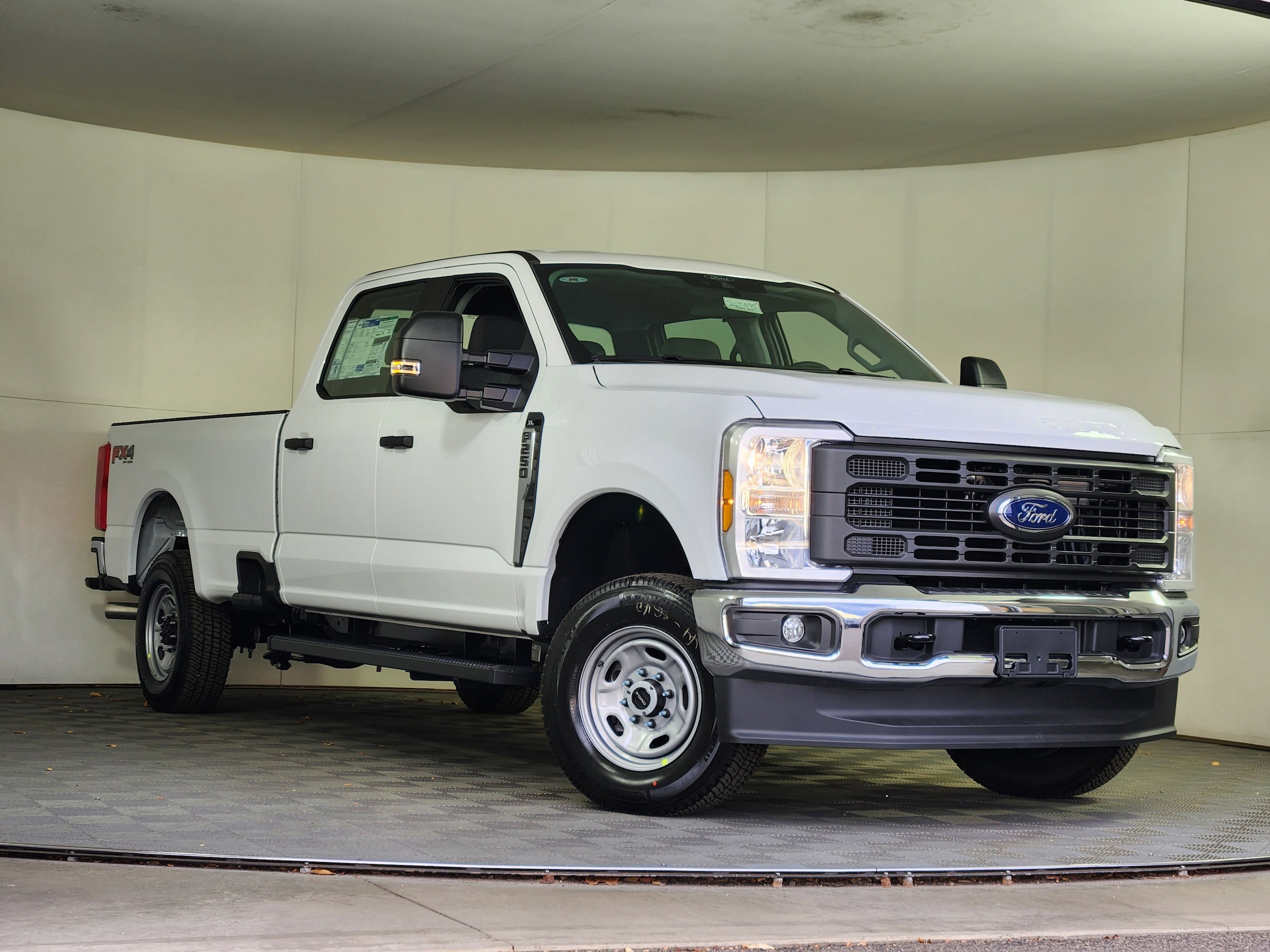 2026 Ford F-250 Super Duty XL's photo