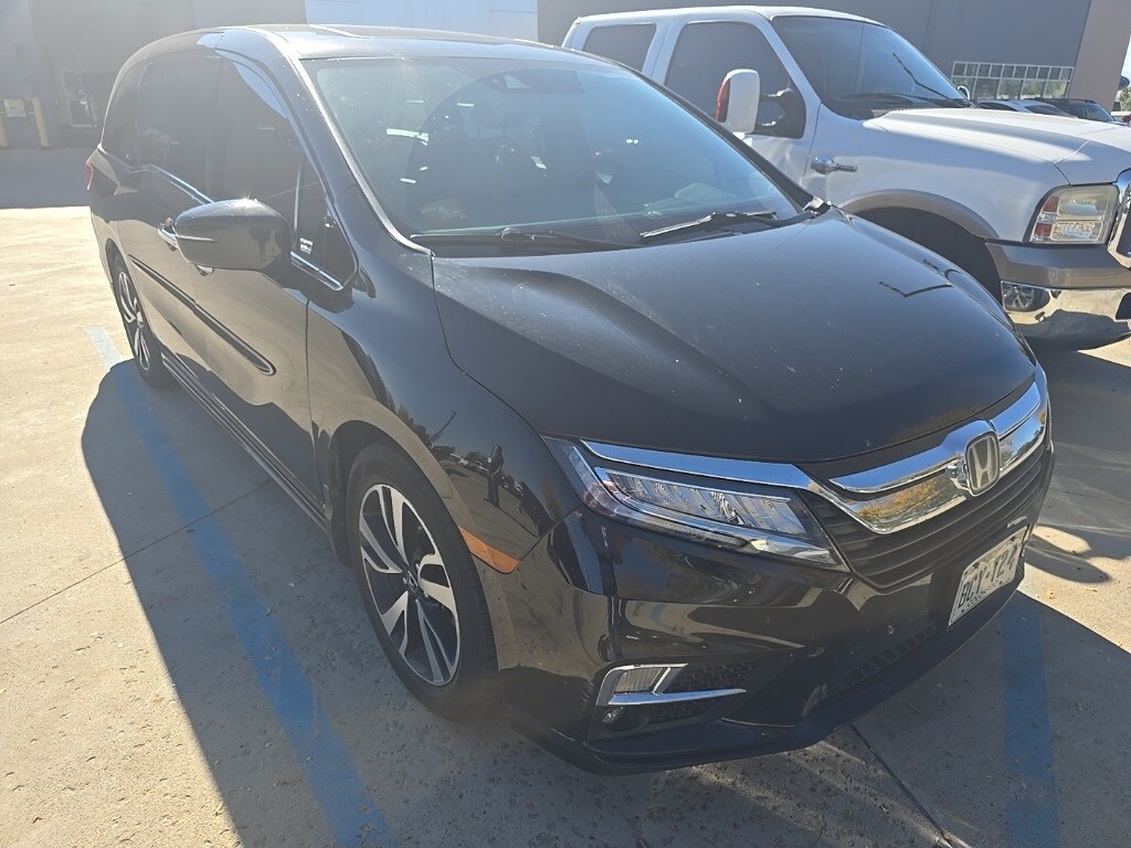 2018 Honda Odyssey Elite photo 2