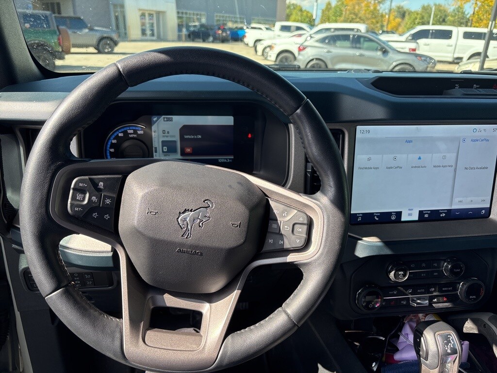 2024 Ford Bronco Outer Banks photo 4
