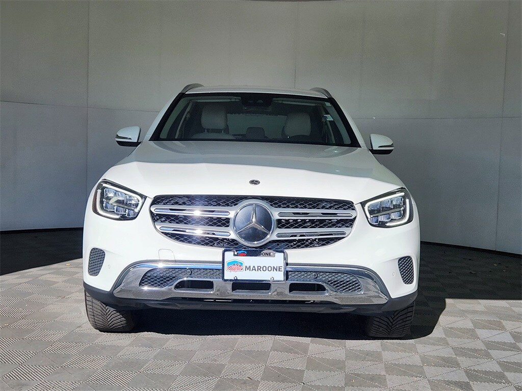 2022 Mercedes Benz GLC 300 photo 2