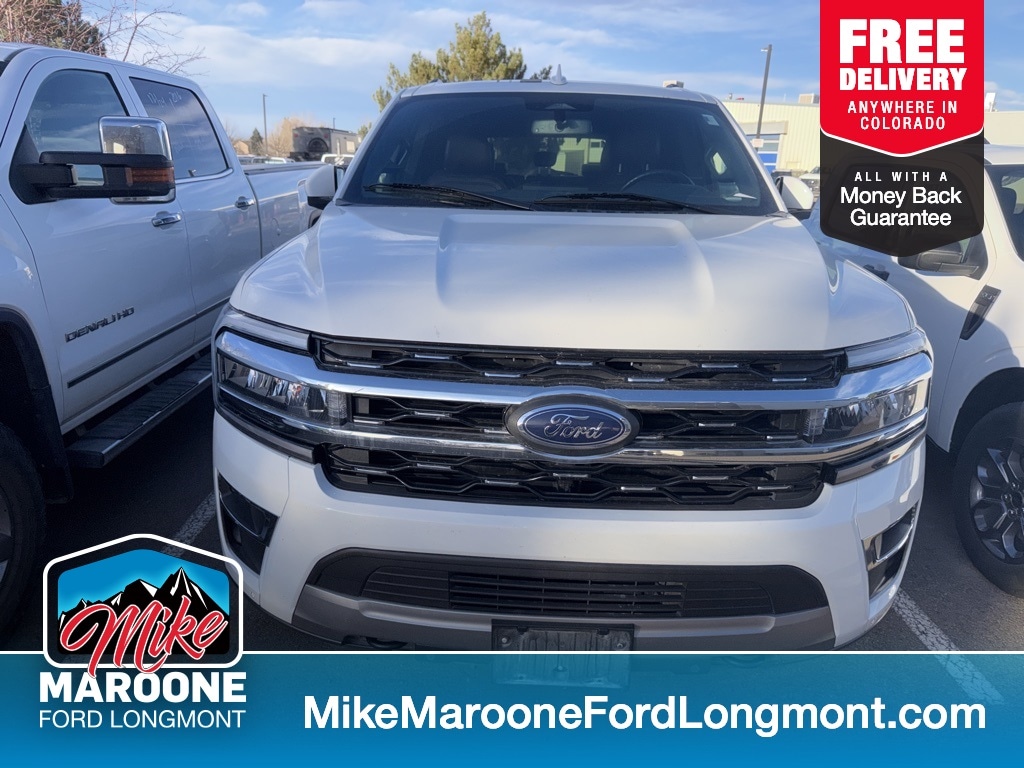 2023 Ford Expedition Limited's photo