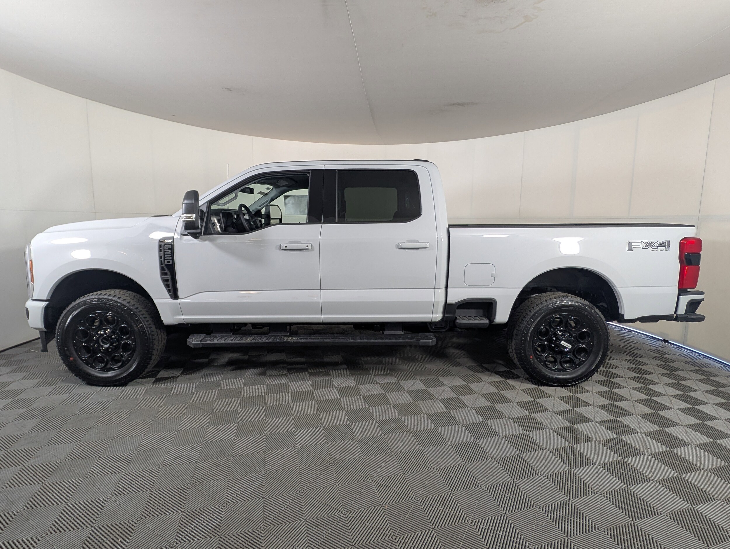 2026 Ford F-250 XLT photo 3