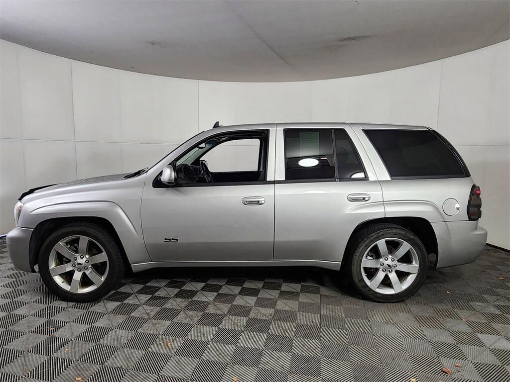 2008 Chevrolet Trailblazer SS photo 4