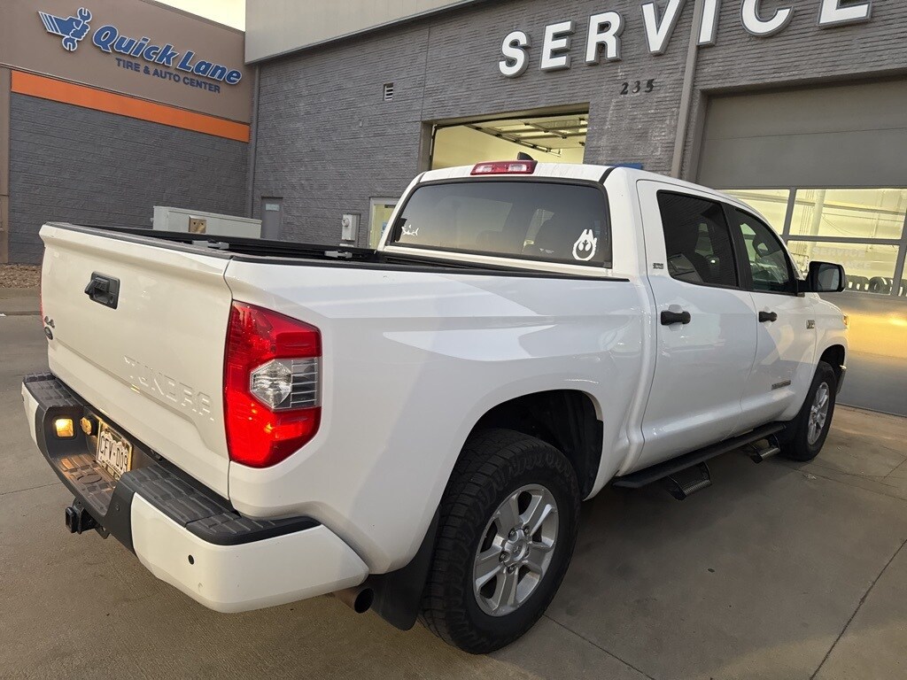2021 Toyota Tundra SR5 CrewMax photo 3