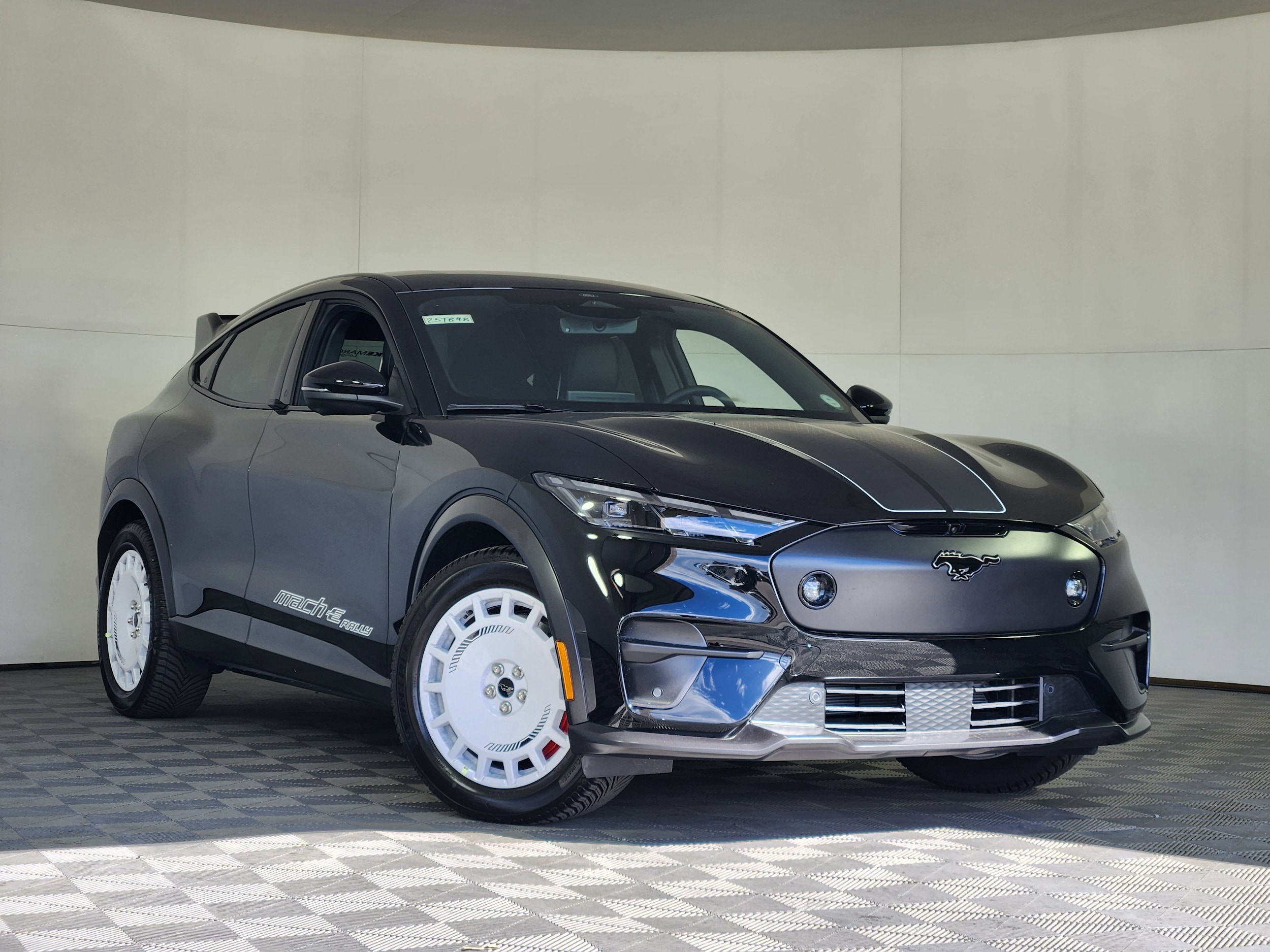 2025 Ford Mustang Mach-E GT AWD's photo