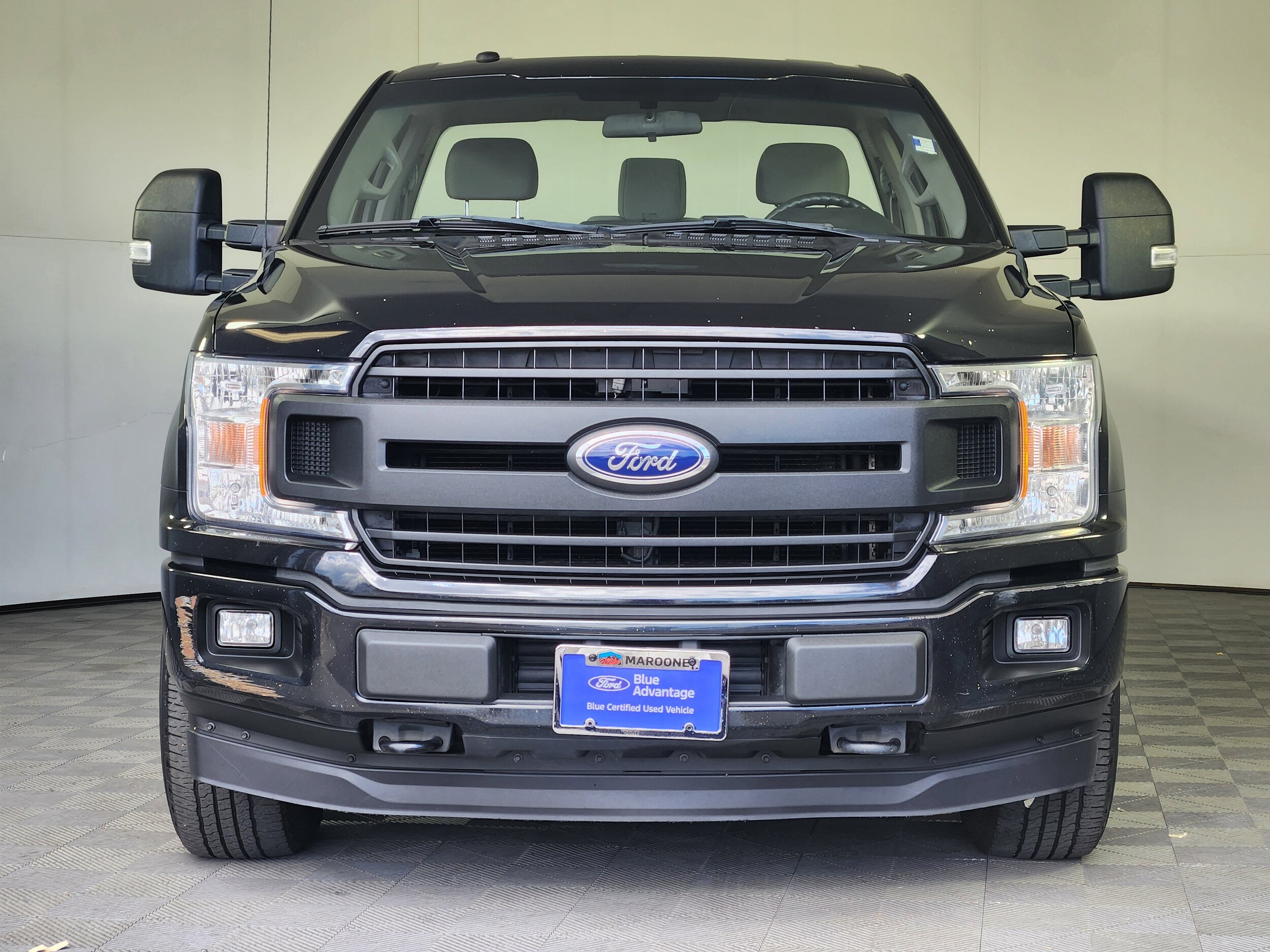 2025 Ford F-150 Lightning photo 2