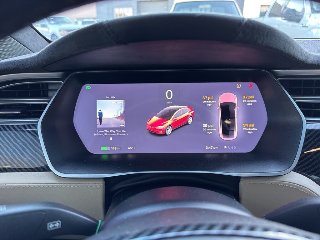 2016 Tesla Model X 75D photo 3