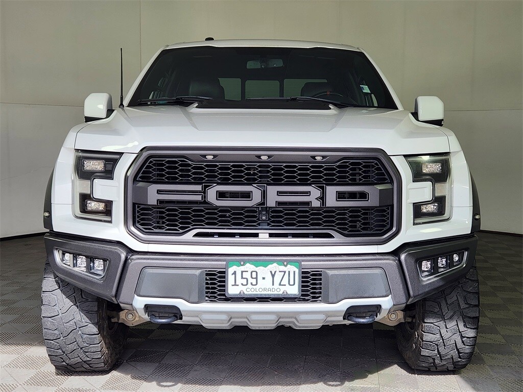 2017 Ford F-150 Raptor photo 2