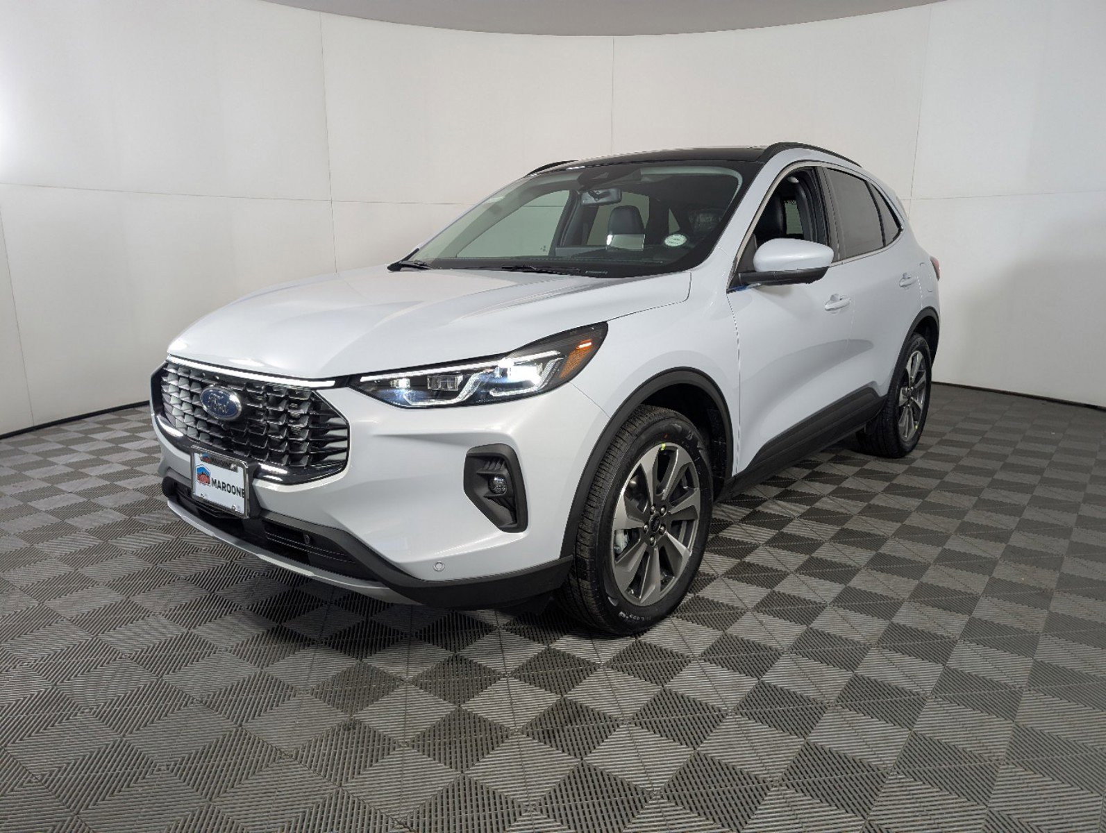 2025 Ford Escape Platinum photo 3