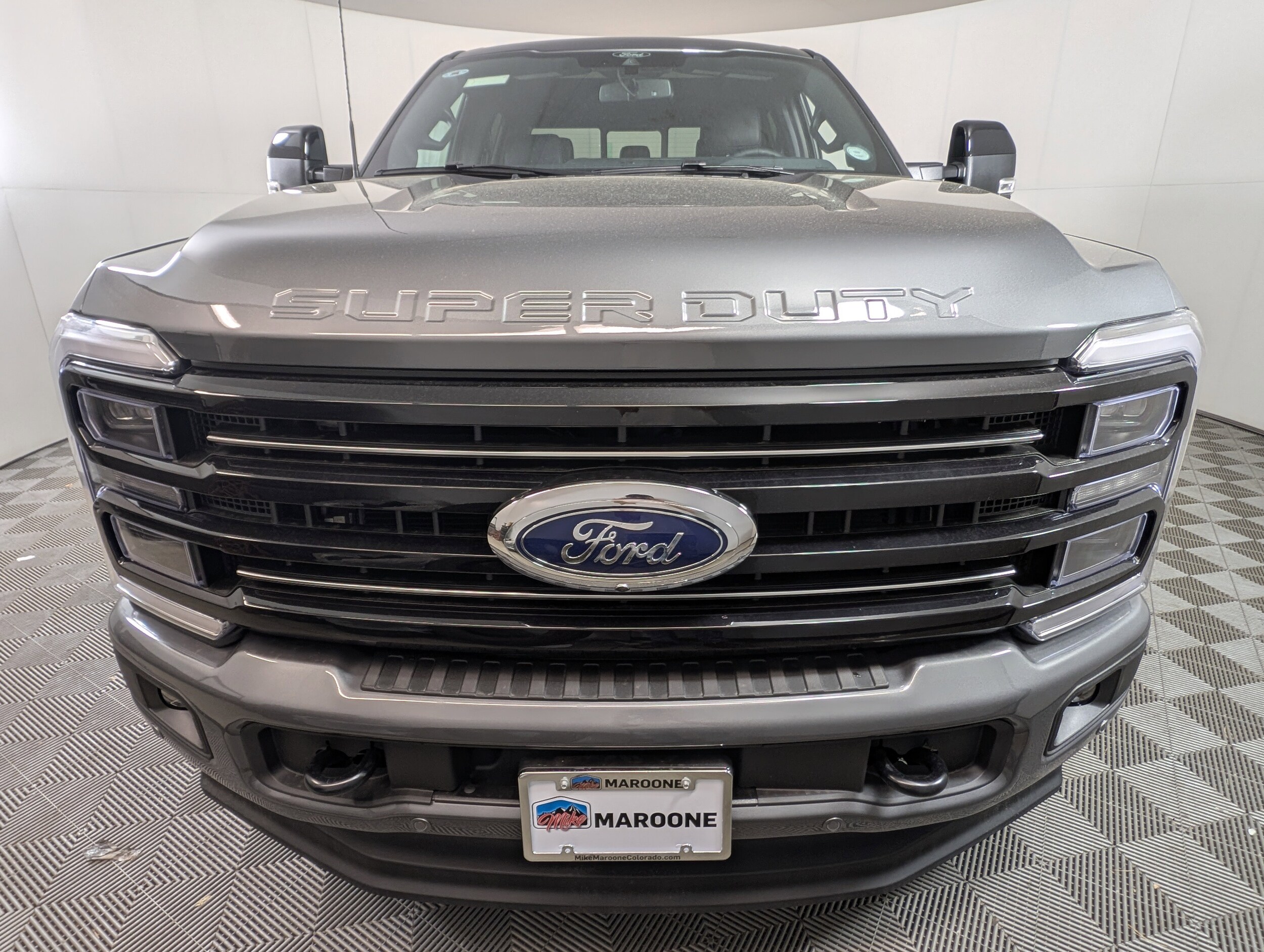 2025 Ford F-350 Platinum photo 2