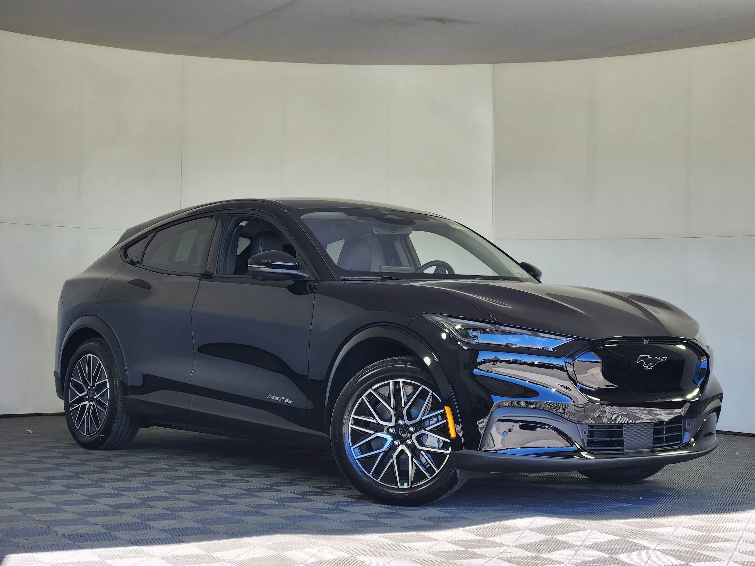 2026 Ford Mustang-Mach-e Premium's photo