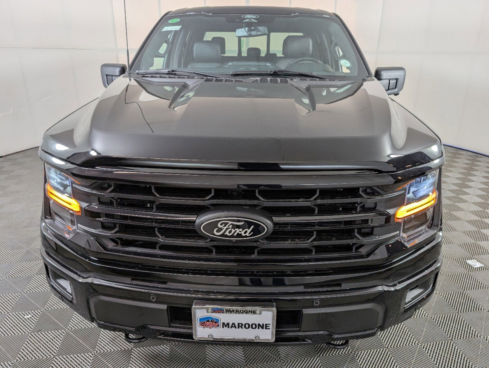 2025 Ford F-150 XLT photo 2
