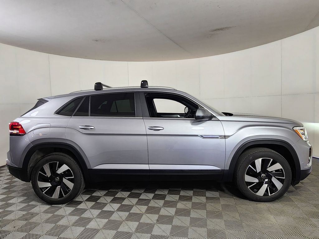 2024 Volkswagen Atlas Cross Sport SE w/Tech - Photo 8