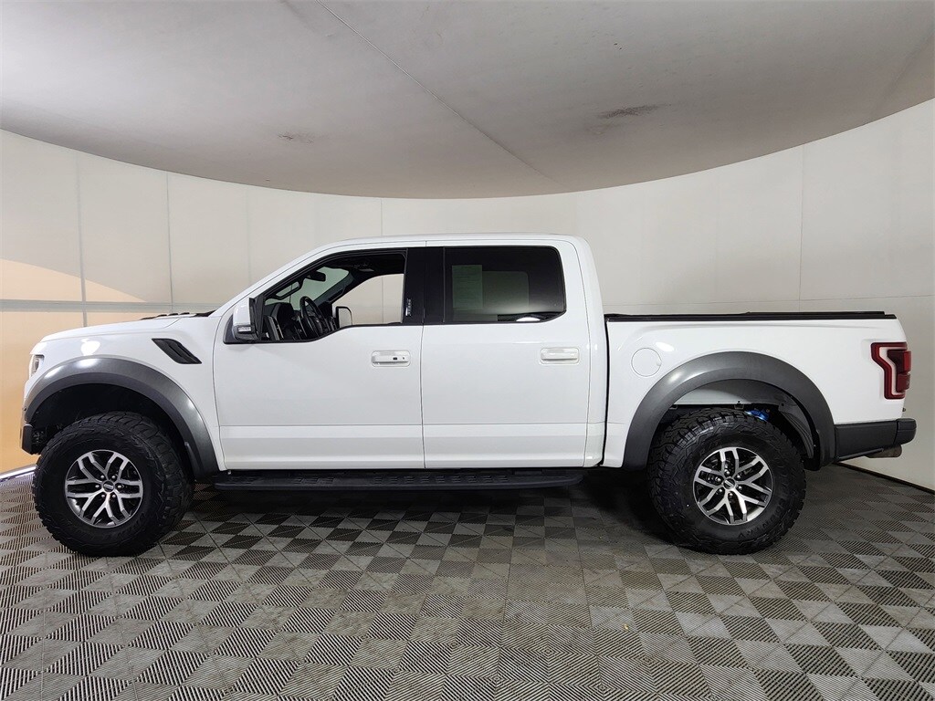 2017 Ford F-150 Raptor photo 4