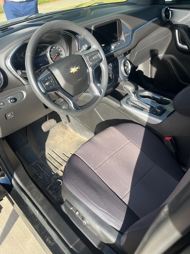 2022 Chevrolet Blazer 2LT photo 2