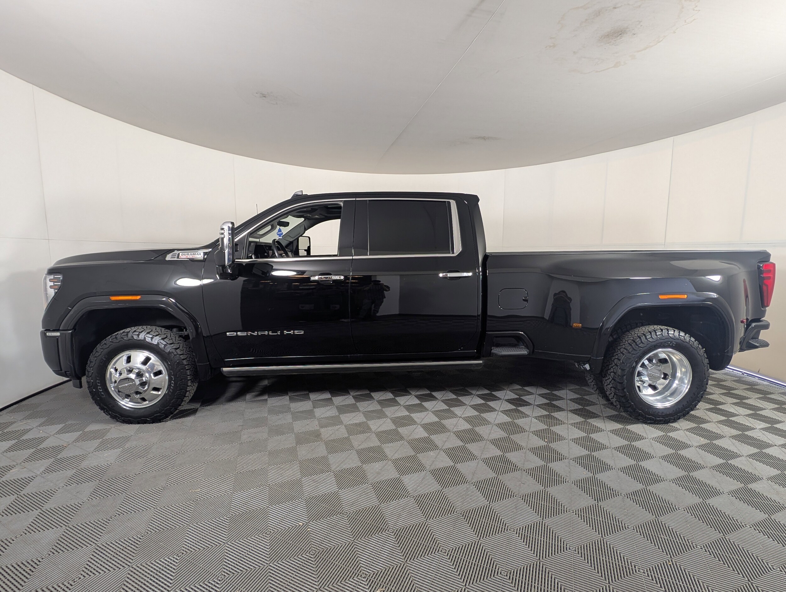 2024 Gmc Sierra 3500 HD Denali photo 4