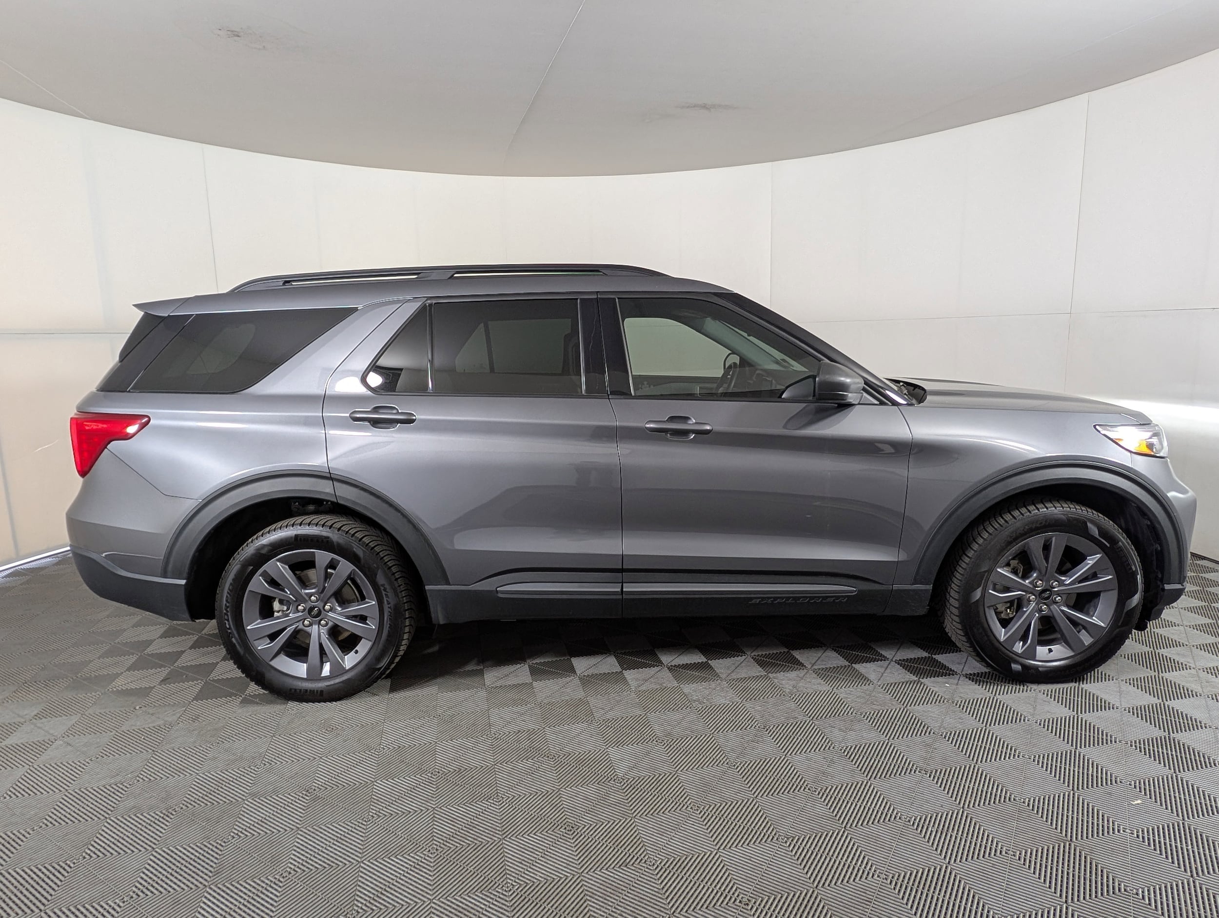Certified 2021 Ford Explorer XLT with VIN 1FMSK8DH1MGC04932 for sale in Longmont, CO