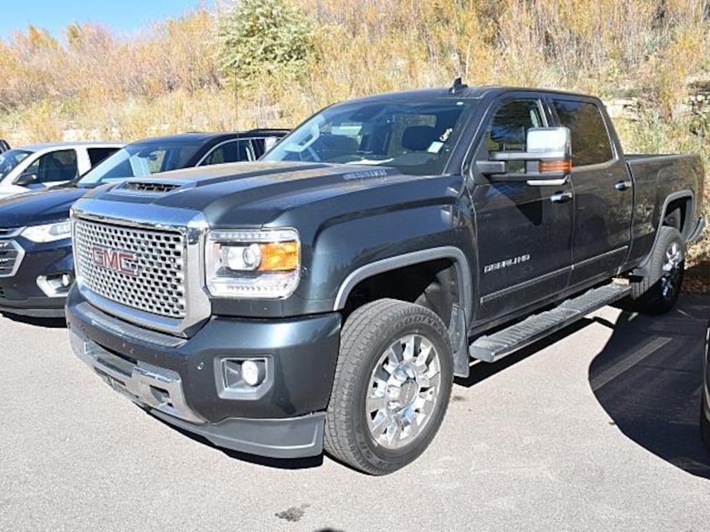 Used 2017 GMC Sierra 2500HD Denali Truck Crew Cab