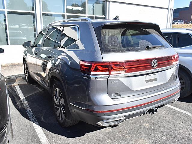 2024 Volkswagen Atlas SEL photo 3