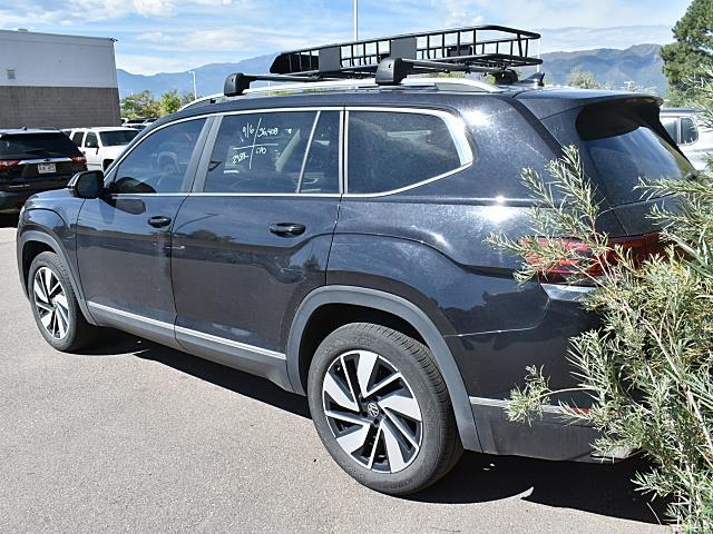 2024 Volkswagen Atlas SEL photo 3