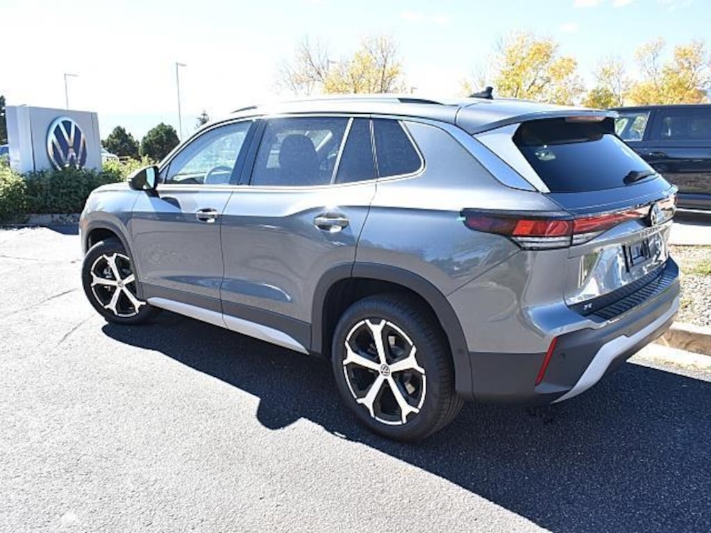 New 2025 Volkswagen Tiguan SE SUV