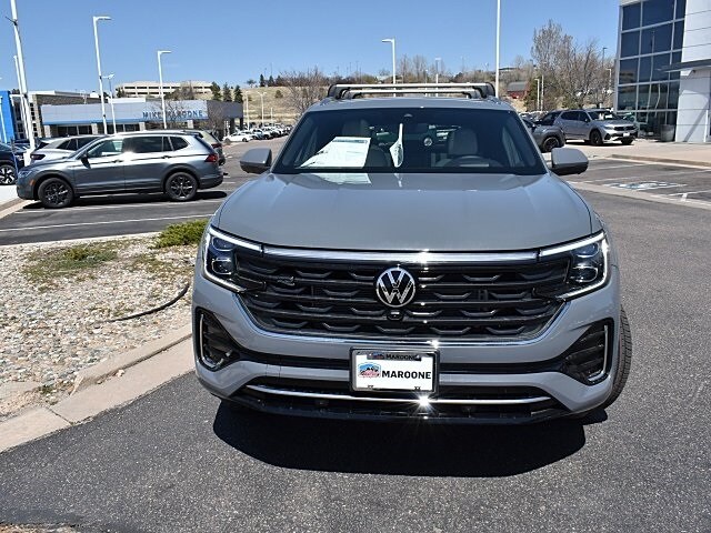 2025 Volkswagen Atlas Cross Sport SEL Premium R-Line photo 2