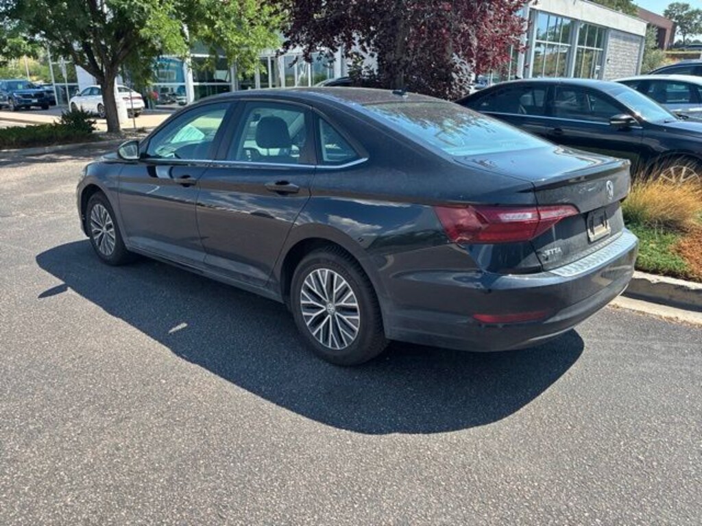 Used 2021 Volkswagen Jetta 1.4T SE Sedan