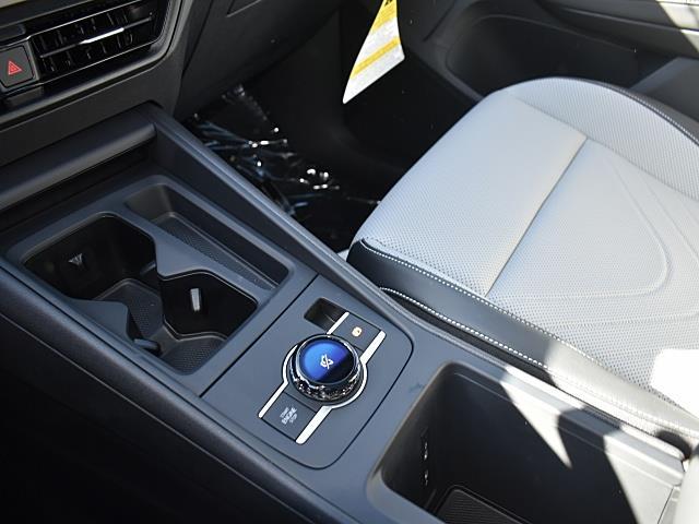 2026 Volkswagen Tiguan SE R-LINE BLACK - Photo 12