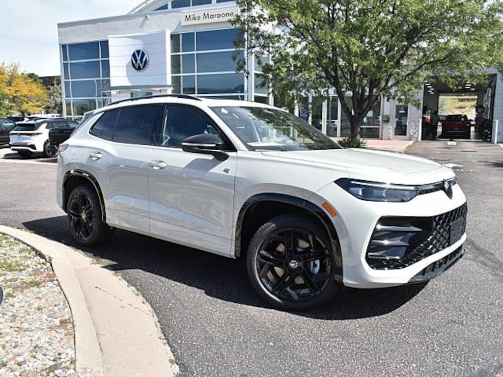 New 2025 Volkswagen Tiguan SE R-Line Black SUV