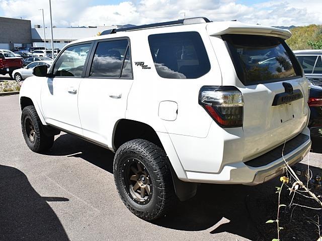 2021 Toyota 4Runner TRD Off-Road Premium photo 3