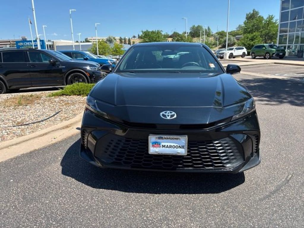 Used 2025 Toyota Camry SE Sedan