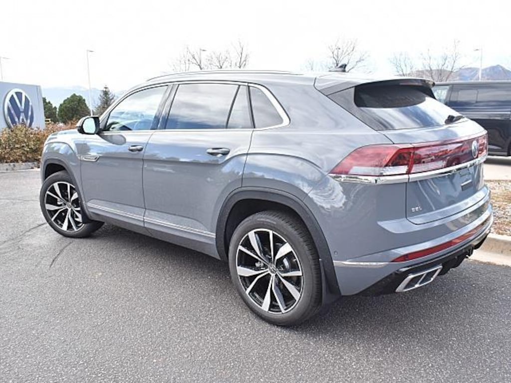 New 2026 Volkswagen Atlas Cross Sport 2.0T SEL Premium R-Line SUV