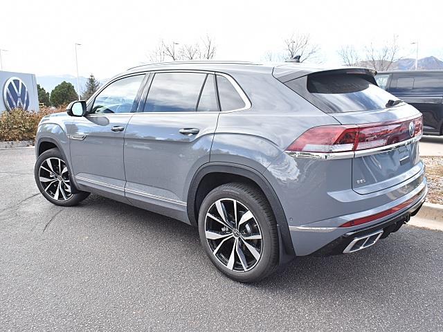 2026 Volkswagen Atlas Cross Sport SEL Premium R-Line photo 3