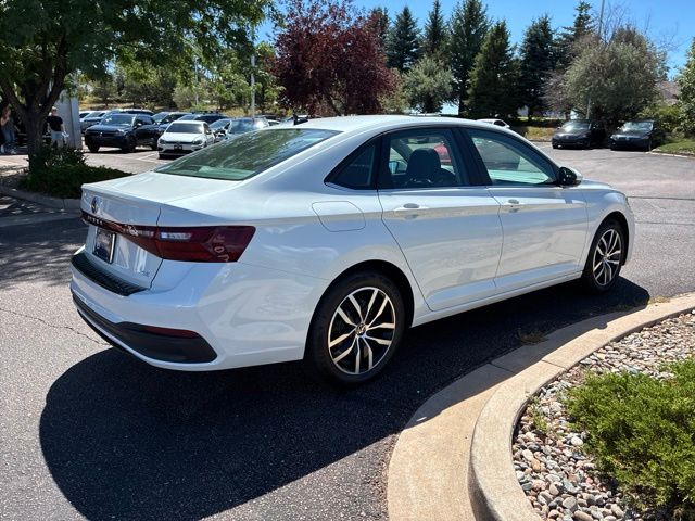 2026 Volkswagen Jetta SE - Photo 6