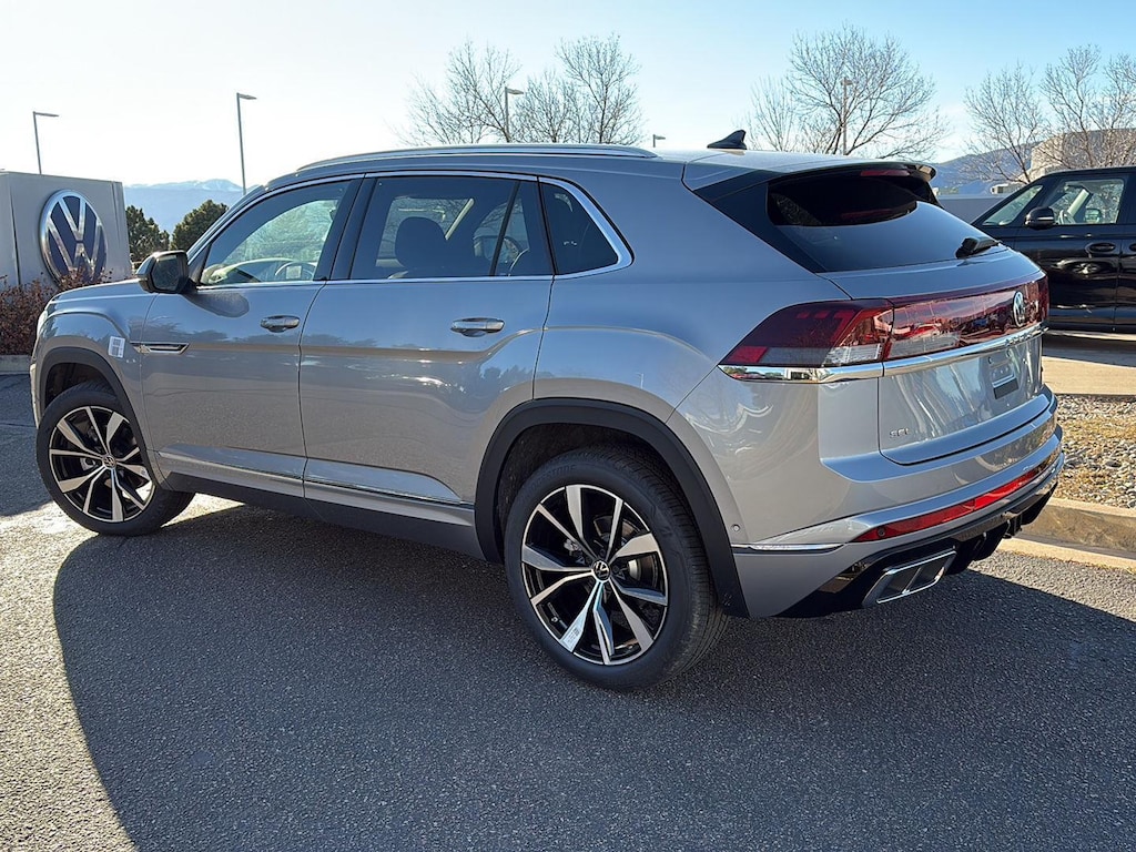 New 2026 Volkswagen Atlas Cross Sport 2.0T SEL Premium R-Line SUV